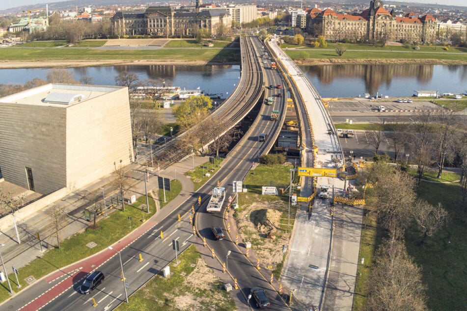 Auf dieser Aufnahme aus dem Jahr 2020 sieht man die Ende 2019 begonnene Sanierung des östlichen Brückenzuges (A). Den westlichen Zug (C) gibt es so heute nicht mehr.