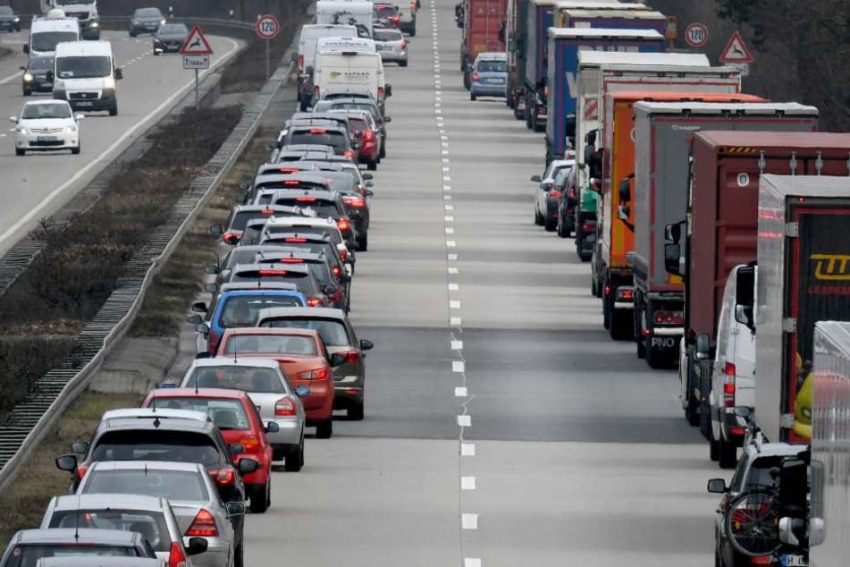 Es sei "so schön frei gewesen". Damit begründete der Mann seine Tat. (Symbolbild)