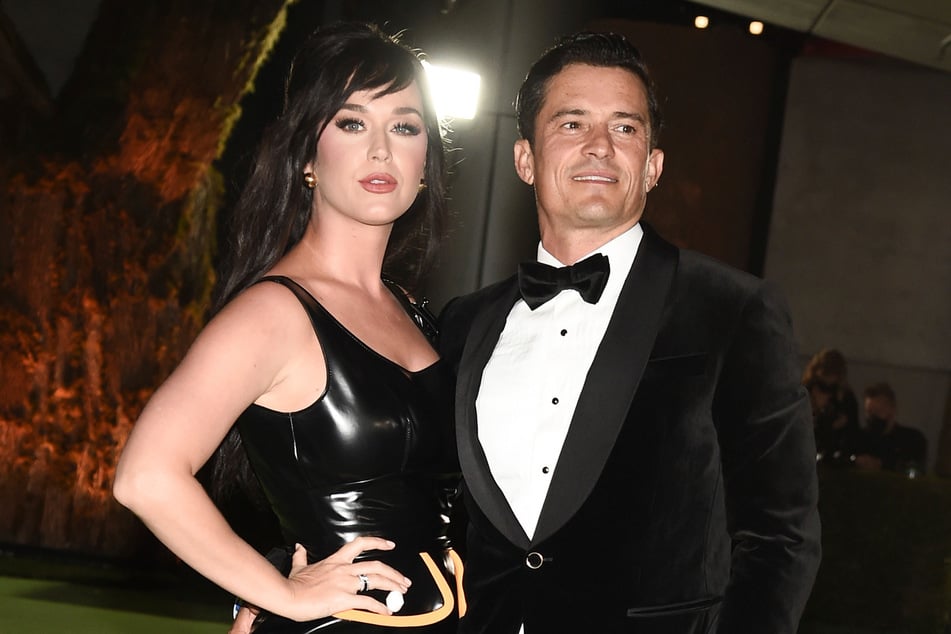 Laut Insidern wollen sie das Ende von Katy Perrys Tour abwarten, bevor sie die Trennung offiziell machen.