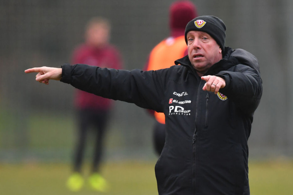 Jetzt ist Schluss mit lustig: Trainer Markus Kauczinski muss und wird bei Dynamo die Zügel anziehen.
