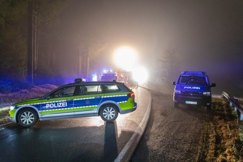 Die Straße musste zur Unfallaufnahme voll gesperrt werden.