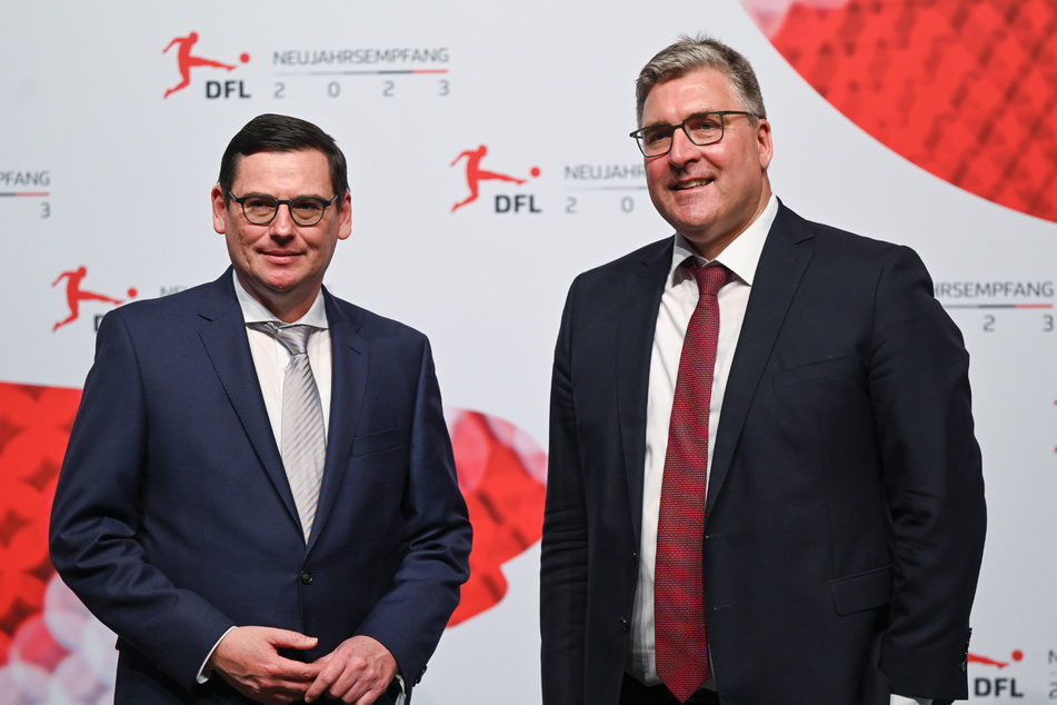 DFL-Geschäftsführer Oliver Leki (50, l.) und Axel Hellmann (51) sehen im Einstieg eines Investors statt Risiken nur Chancen für die Deutsche Fußball Liga.