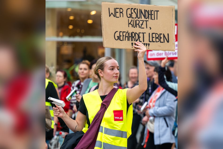 Klinikums-Mitarbeiterin Lucy Wanzke (22) ging am Mittwoch auf die Straße.