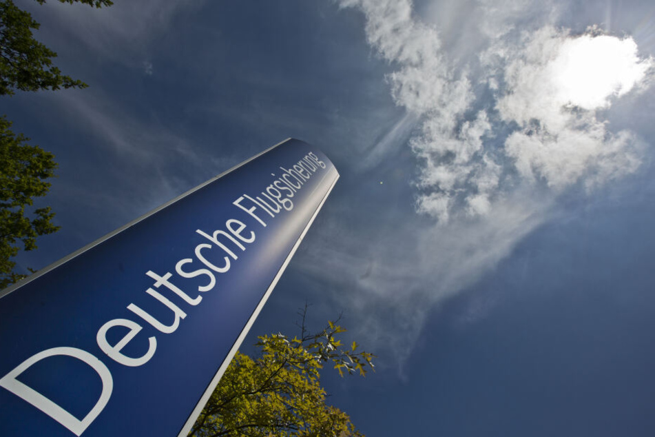 In der Nacht zum Donnerstag installierte die Deutsche Flugsicherung eine bewährte Vorgängerversion ihrer Lotsen-Software.