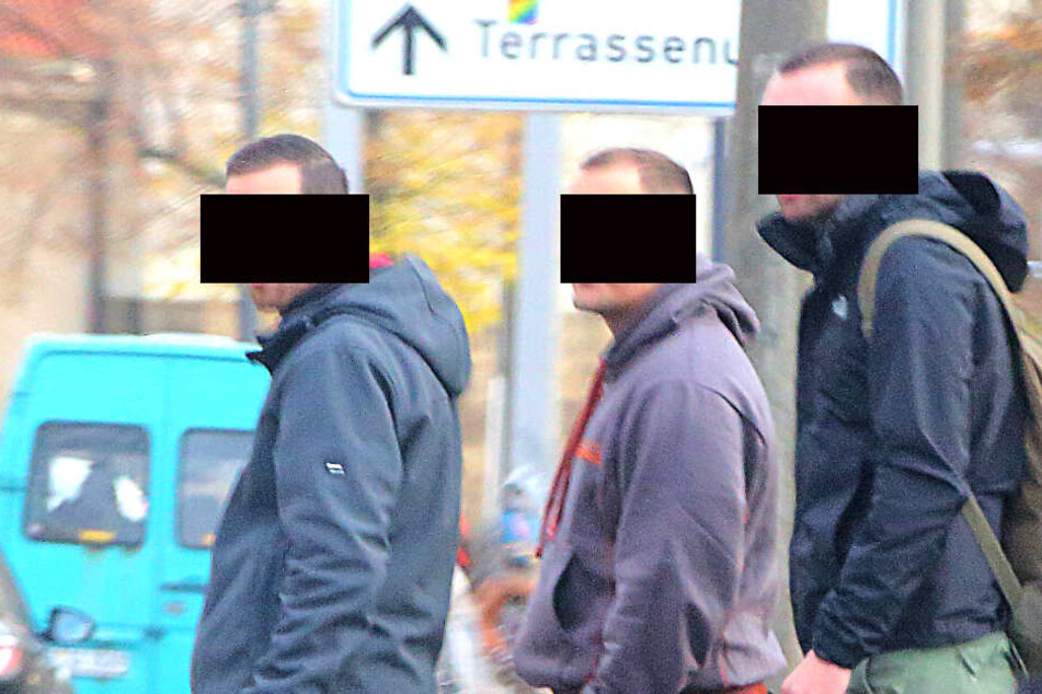 Die drei Kumpels Clemens B. (24), Björn M. (22) und Benjamin G. (24, v.l.) wollten abends Zoo-Tiere streicheln