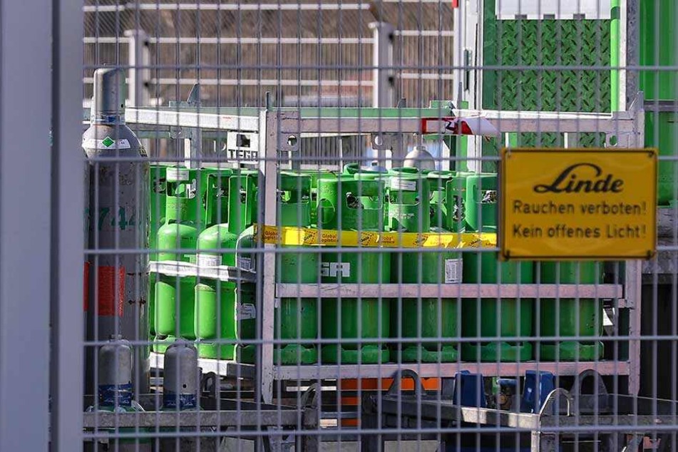 Vom Gelände einer Firma auf der Bodenbacher Straße in Dresden waren 19 solcher Gasflaschen gestohlen worden.