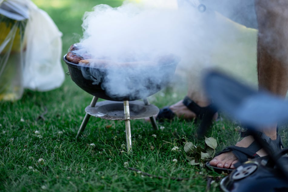 Frankfurt: Am Wochenende den Grill anzünden? Feuerwehr warnt eindringlich