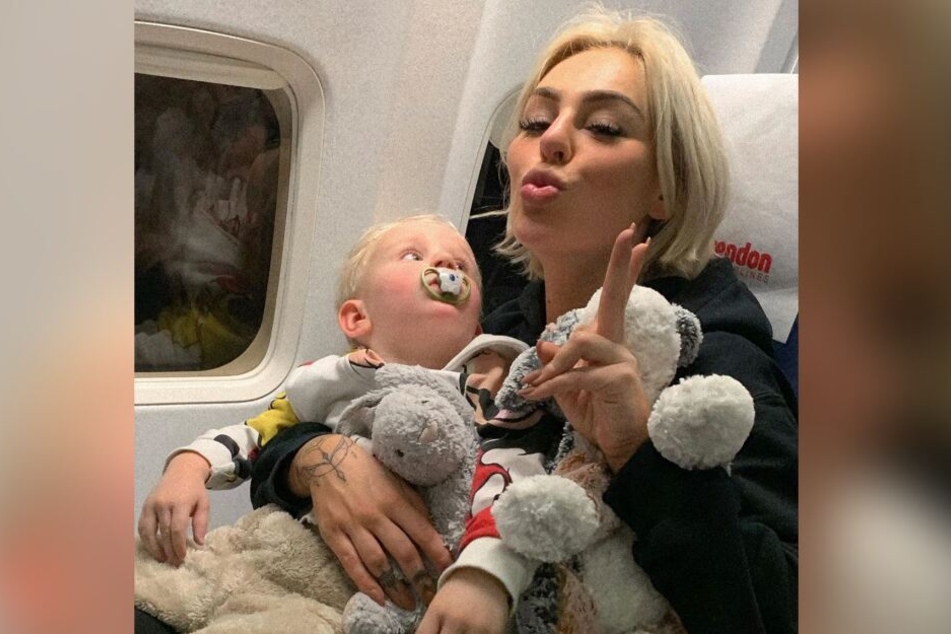 Die beiden waren heilfroh, als sie wieder im Flugzeug nach Hamburg saß.