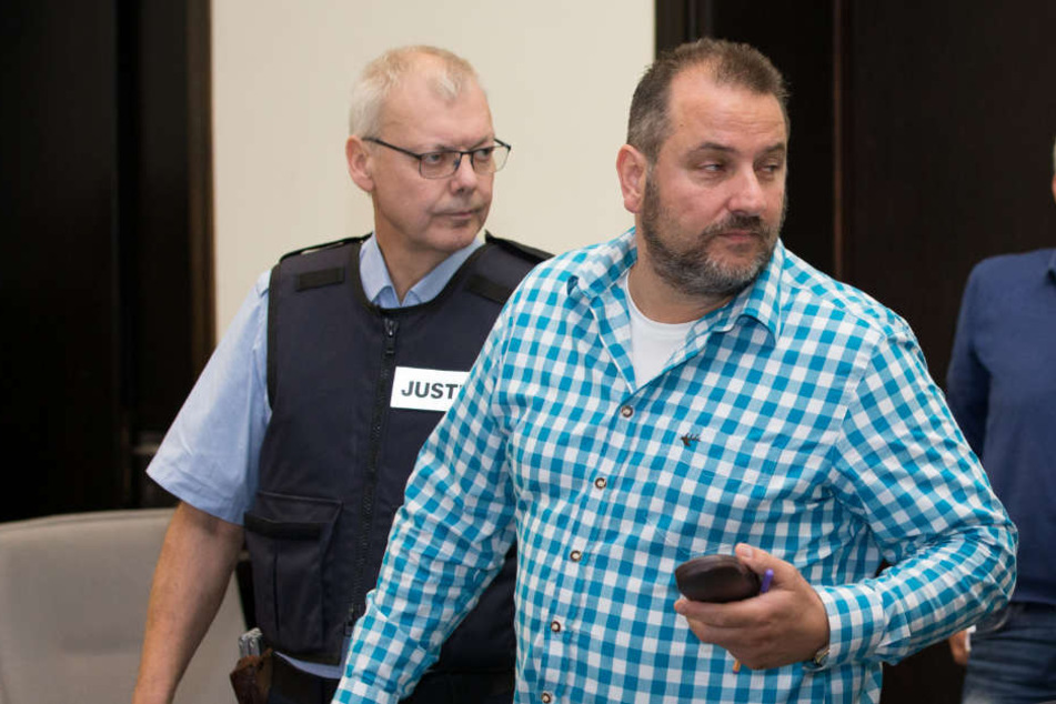 Sowohl Wilfried W. (48)...