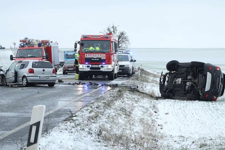 Der SUV krachte auf die Beifahrerseite.