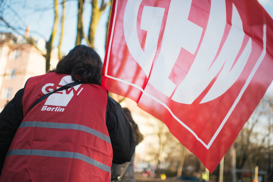 Die GEW ist eine der Gewerkschaften, die zum Streik aufruft (Symbolfoto)