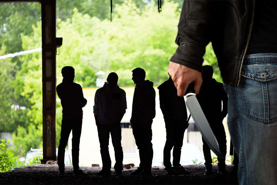 Zwei Gangs gingen am Samstagabend aufeinander los. (Symbolbild)
