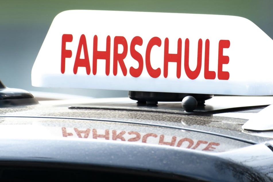 Auf dem Gelände der Fahrschule war der 26-Jährige verunfallt. (Symbolfoto)