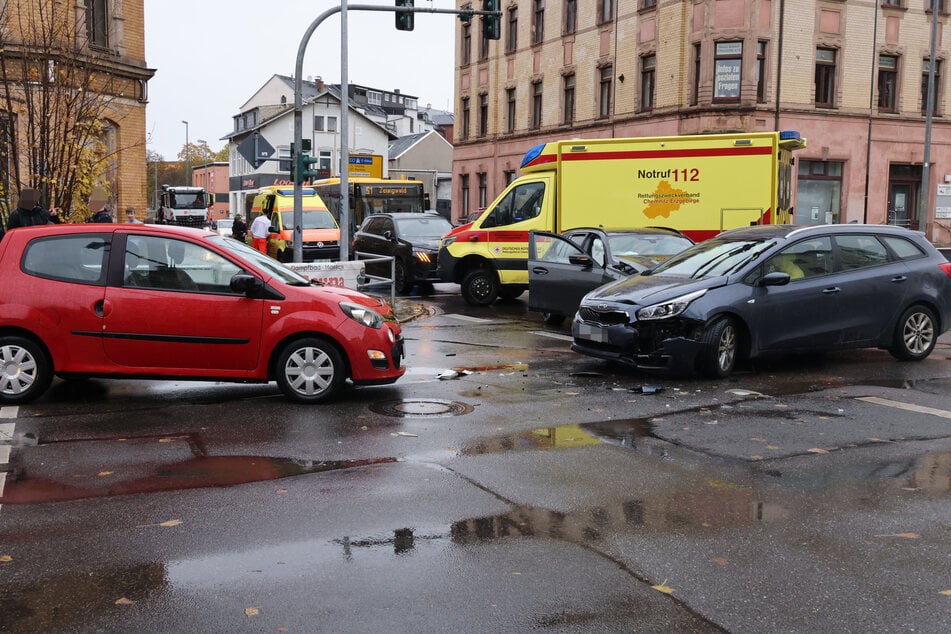Bei der Unfallserie am Mittwoch und Donnerstag waren zehn Autos beteiligt.