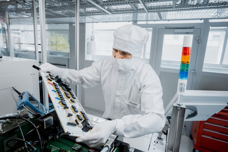 Werde Instandhalter (w/m/div) und sorge für reibungslose Hightech-Prozesse.