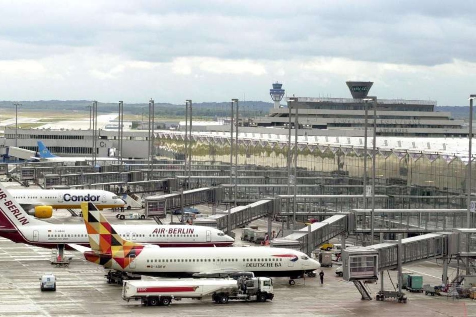 Für den 44-Jährigen endete die Florida-Reise am Flughafen Köln/Bonn.