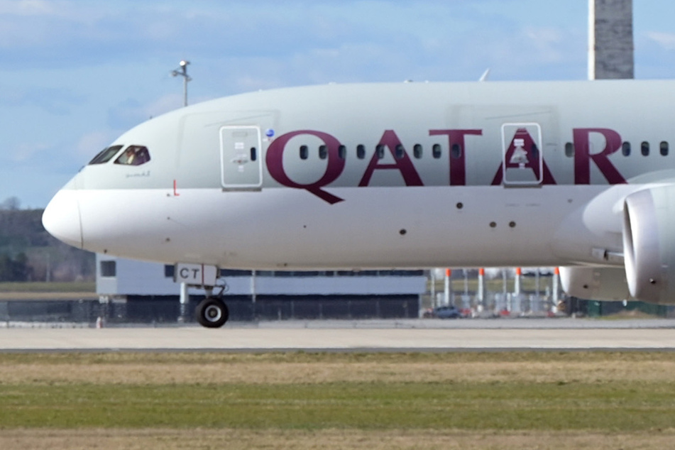 Die Fluglinie Qatar Airways hat eine interne Untersuchung eingeleitet, um herauszufinden, wie es zu dem Beinahe-Unglück kommen konnte.