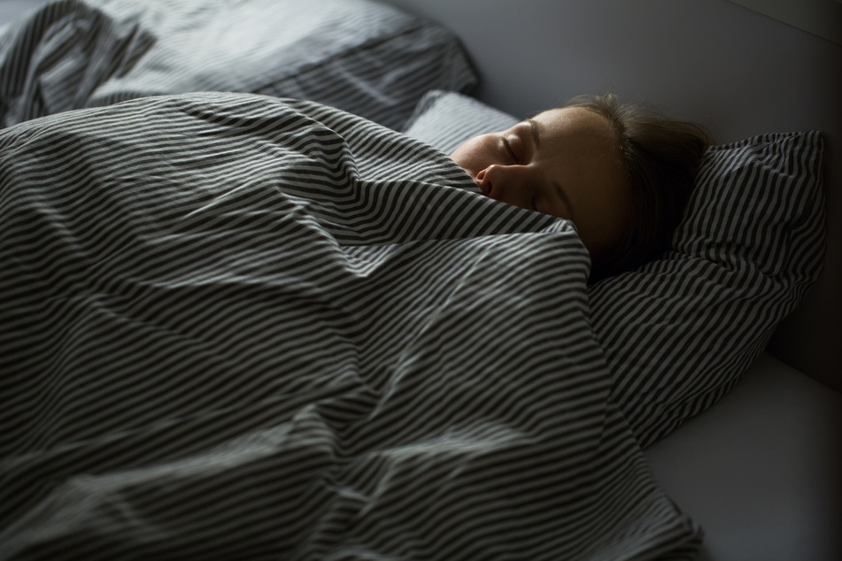 Wenigstens einen "Vorteil" hat die Corona-Krise: Viele Menschen bleiben morgens etwas länger liegen.