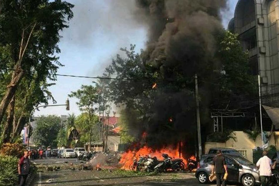 Auch vor dieser Kirche gab es eine Explosion.