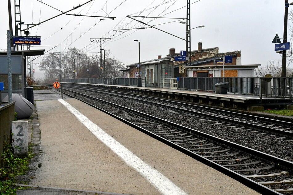 Die RB31 musste am Donnerstag umgeleitet werden. Grund ist eine defekte Weiche im Bereich Dresden‑Cotta. (Archivbild)