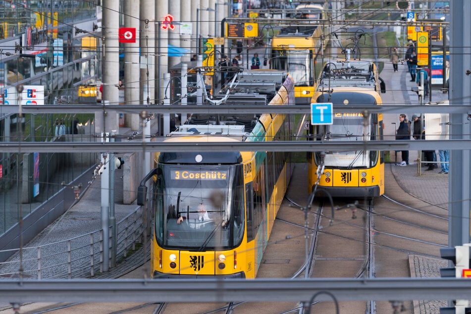 Hinter den Kulissen ringen DVB- und Rathausspitze um Kürzungen und ein neues Streckennetz ab 2027.