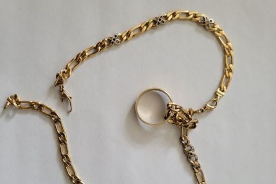 Diese Goldkette raubte ein 29-Jähriger in Wilhelmstadt einer Seniorin.