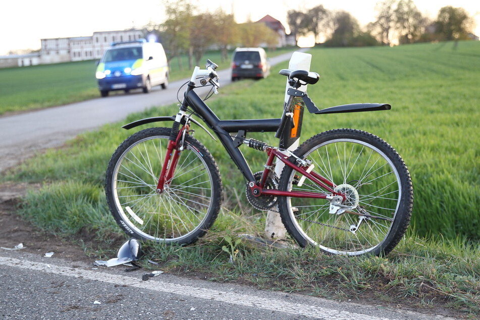 Am Sonntagabend wurde eine Radfahrerin (13) auf der B84 von einem Auto erfasst und schwer verletzt!