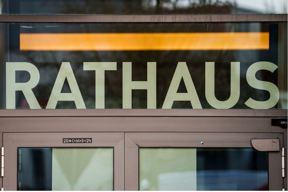 Im Raunheimer Rathaus wurden nach einem Wahlabend geschredderte Unterlagen aufgefunden. Inzwischen ermittelt die Polizei.