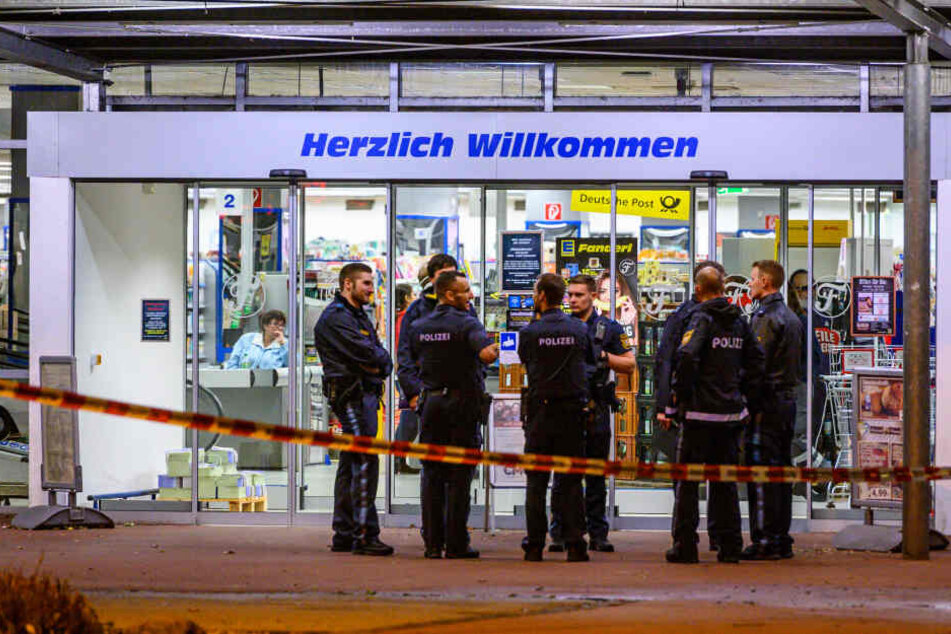 Nach tödlichen Schüssen im niederbayerischen Abensberg hat die Polizei zwei Menschen festgenommen. Die Täter waren zunächst geflüchtet.