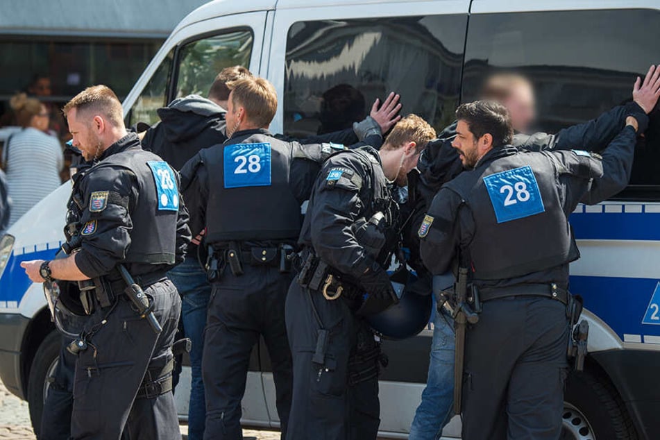 Die Polizei ermittelt gegen den Spieler wegen gefährlicher Körperverletzung. (Symbolbild)