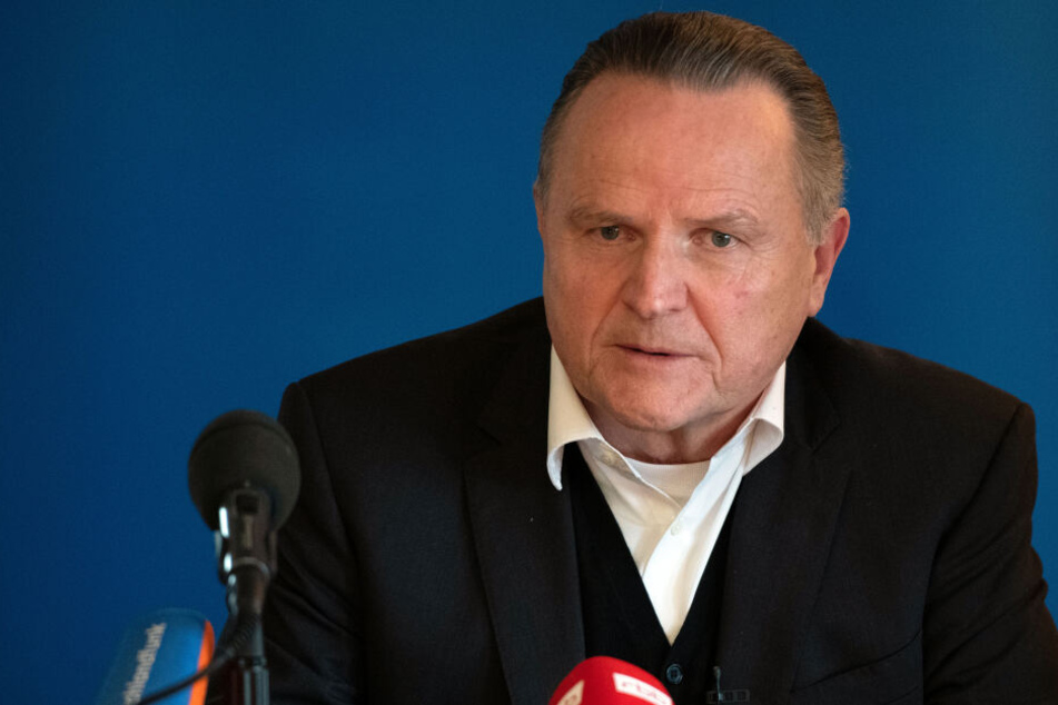 Der Landeschef der AfD, Georg Pazderski, sagte, der Landesparteitag falle aus.
