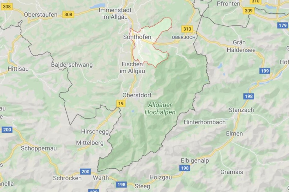 Im Grenzgebiet zwischen dem Allgäu und dem Vorderen Bregenzerwald sind Spuren eines Wolfs gesichtet worden.