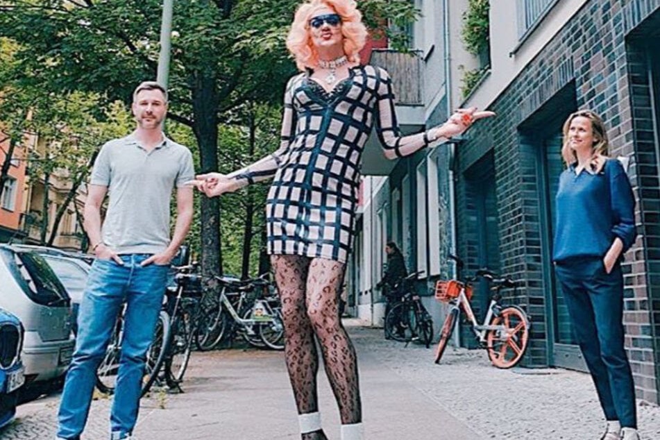 Jochen Schropp (41) hier mit Dragqueen Gloria Viagra (ca. 50).