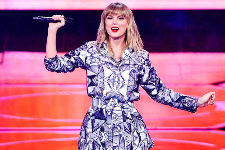 Taylor Swift darf doch ihre Songs singen!
