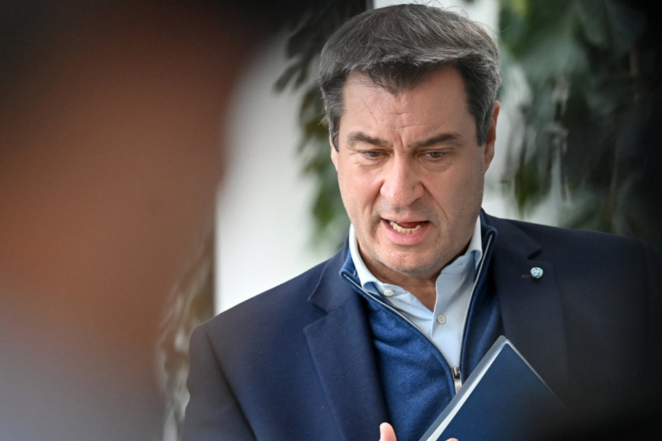 Laut Bayerns Ministerpräsident Markus Söder will sich der Freistaat an einem Corona-Bonus für Erzieher beteiligen. (Archiv)