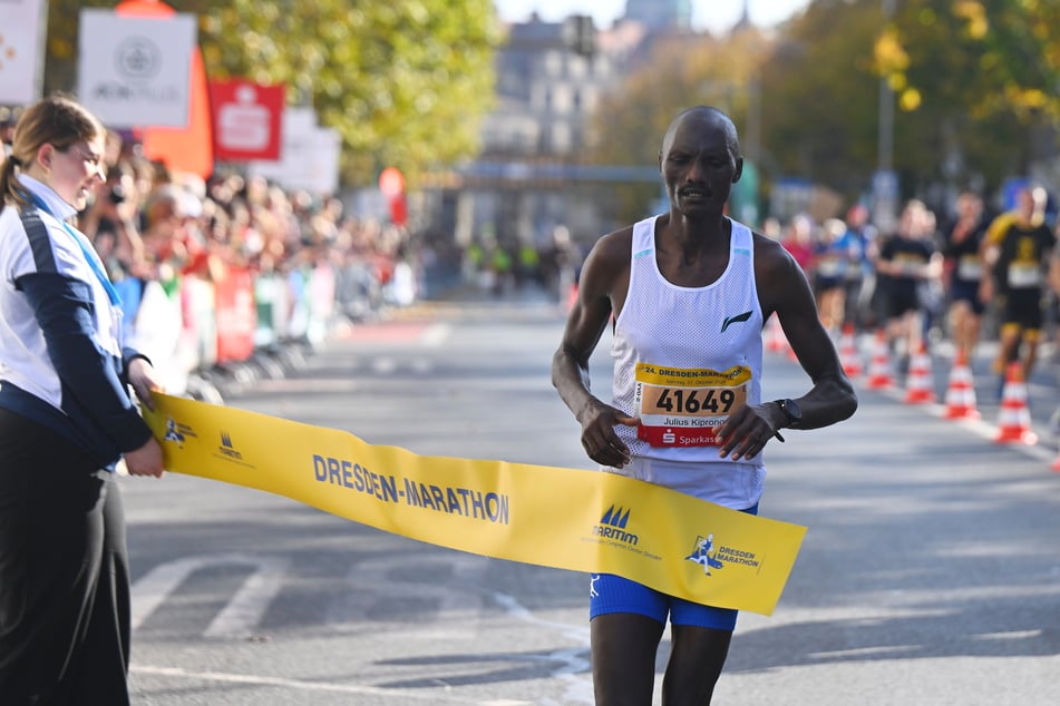 Julius Kiprono Tarus (32) war der Schnellste der Marathoni.