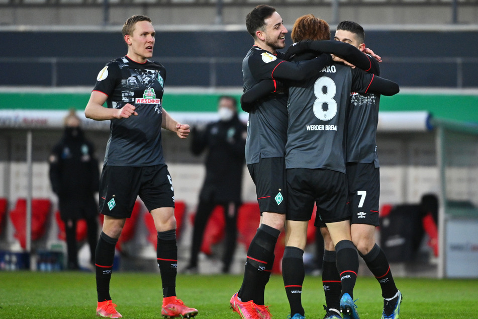 Großer Jubel bei den Bremern: Sie zogen ins Halbfinale ein und treffen dort auf RB Leipzig.