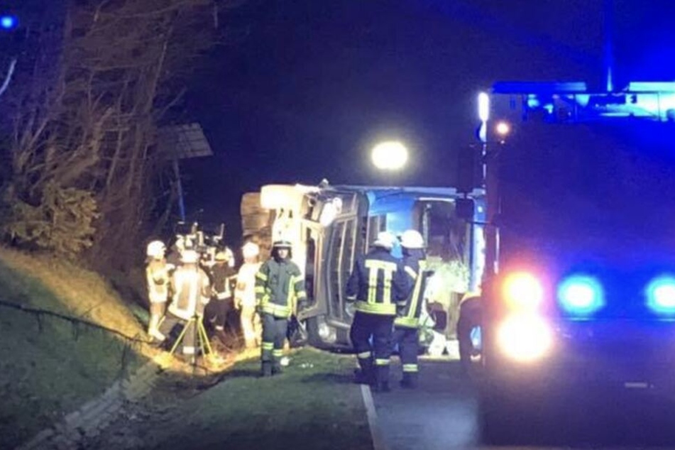 Der Fahrer verletzte sich trotz des schweren Unfalls nicht.