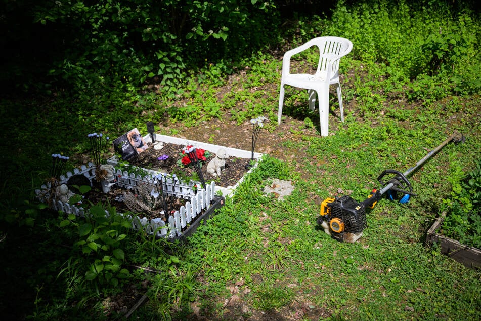 Im heimischen Garten dürfen Haustiere nur unter bestimmten Voraussetzungen beerdigt werden.