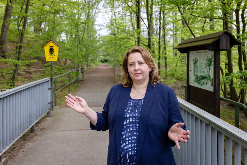 CDU-Ratsfrau Solveig Kempe (42) meint, hier könnte der Radweg nach Limbach-Oberfrohna entlangführen.