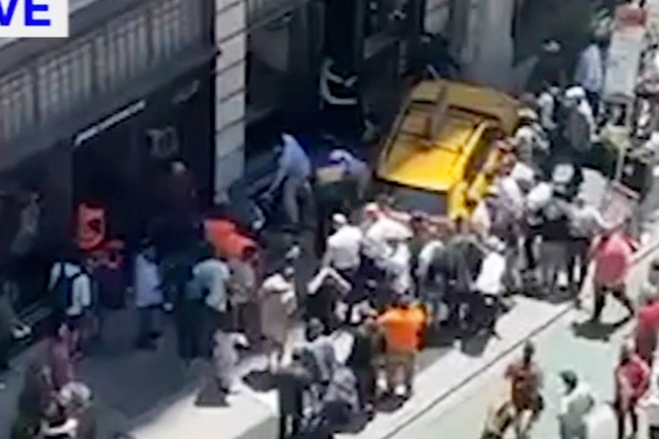 Taxi fährt am Broadway in Menschenmenge: Sechs Verletzte