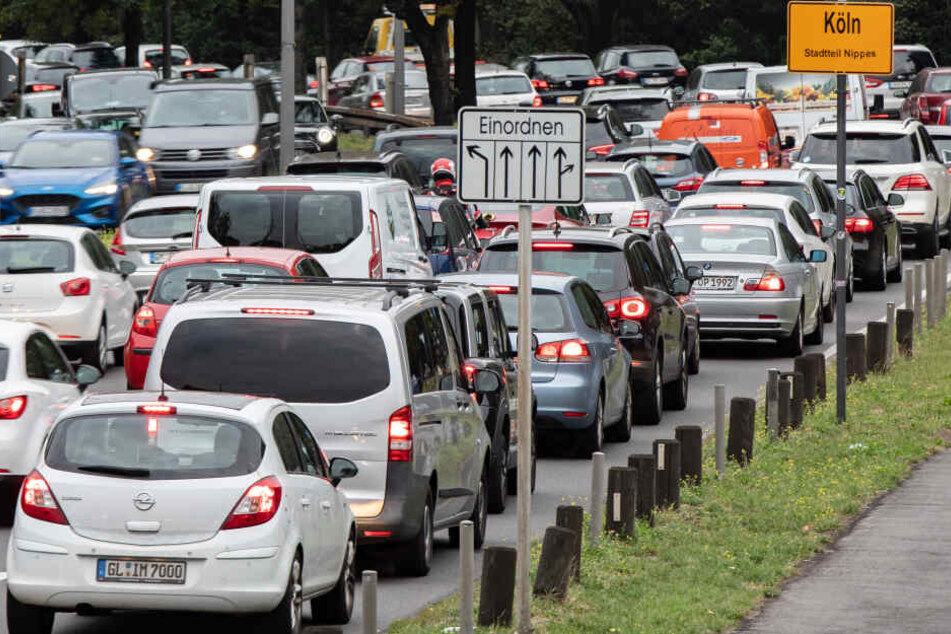 Dürfen alte Diesel bald noch durch Köln fahren? Am Donnerstag entscheidet das OVG Münster darüber.