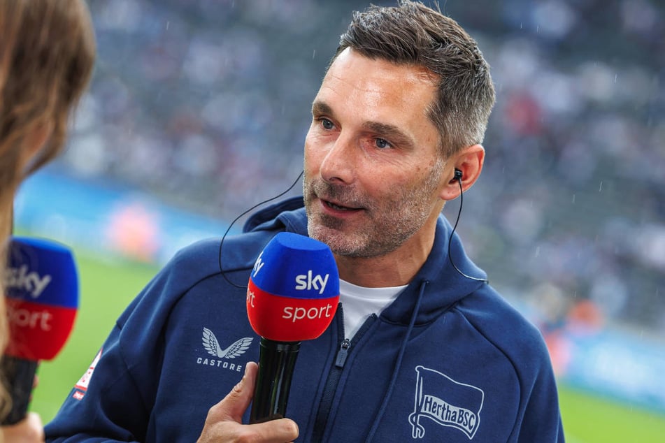 Stefan Leitl (48) hat sich nach Spielschluss sichtlich enttäuscht und zeitweise sogar ratlos am Sky-Mikrofon gezeigt.