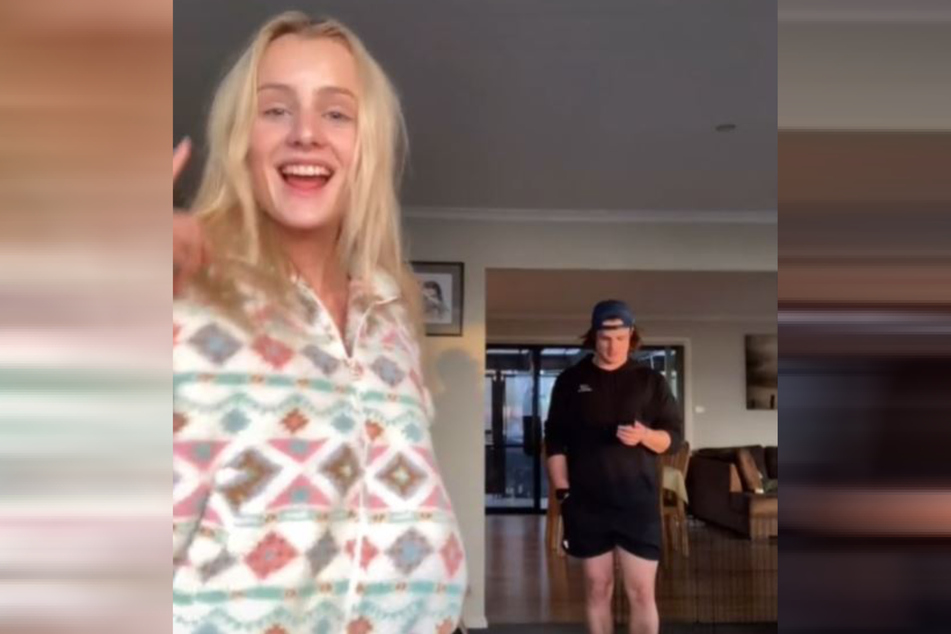 Frohnatur Sar sarge zeigt ihren Bruder auf TikTok.