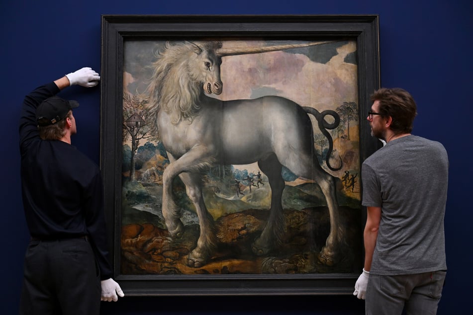 Märchen, Medizin, Meisterwerke: Das Einhorn galoppiert durch 4000 Jahre Kunstgeschichte. Das Museum Barberini zeigt mehr als 100 Werke.