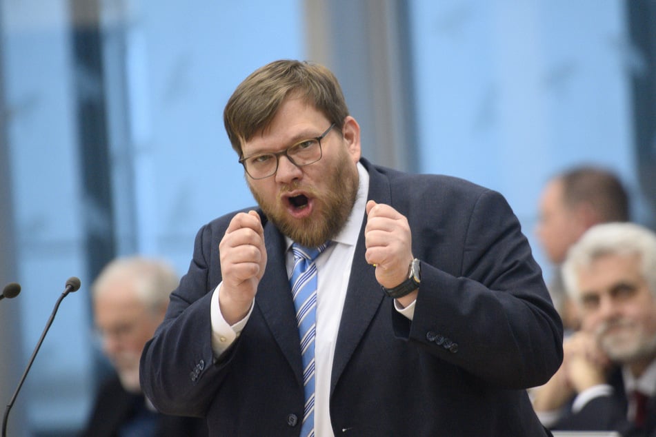 Mit den Änderungen soll das Parlament gestärkt werden, betonte Guido Kosmehl (50, FDP).