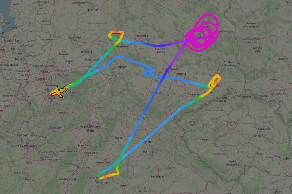 Das Flugzeug steuerte verschiedene Städte in Deutschland an - darunter auch Stuttgart.
