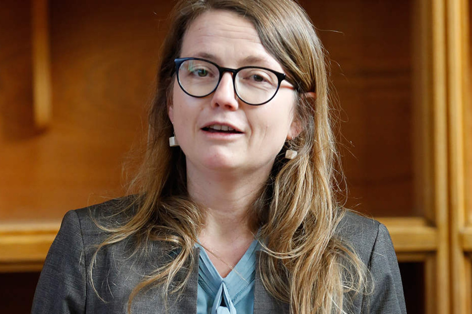 Kulturbürgermeisterin Annekatrin Klepsch (39, Linke) schießt gegen Philharmonie-Chefdirigent
Sanderling.