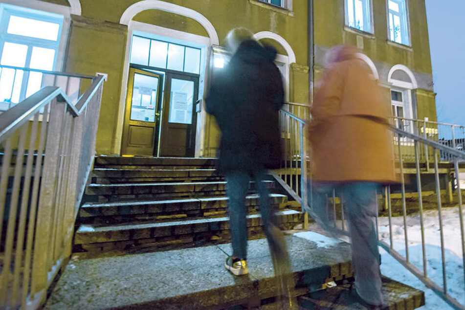 Bei der eisigen Kälte bietet das Nachtquartier in der Heinrich-Schütz-Straße allen Obdachlosen ein warmes Bett.