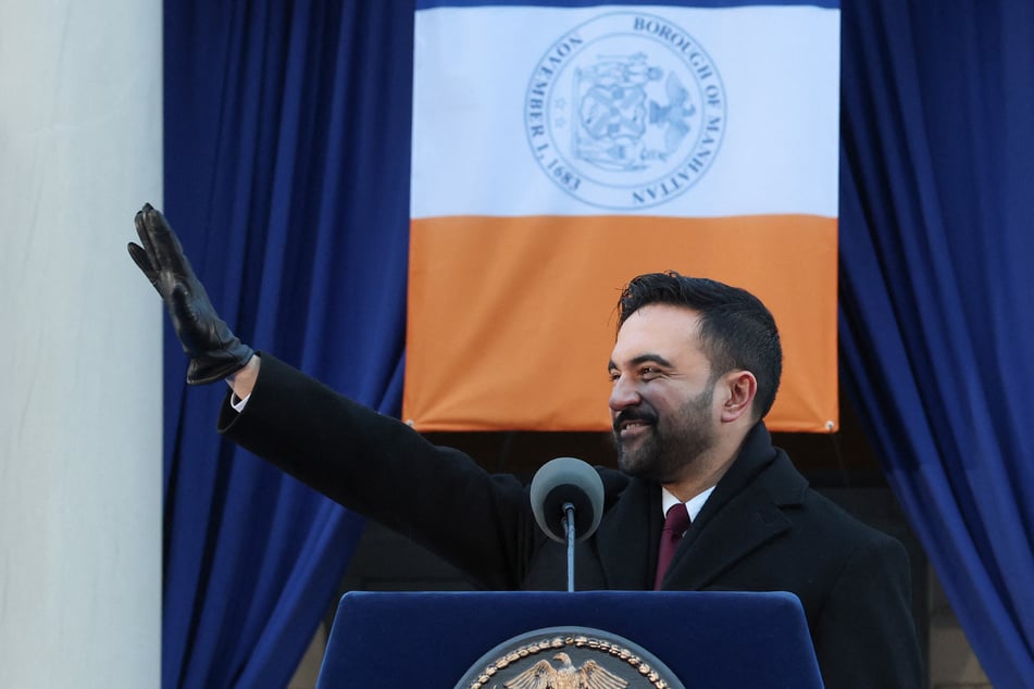 New York Mayor Zohran Mamdani is bringing back TikTok for city agencies' use with new rules.